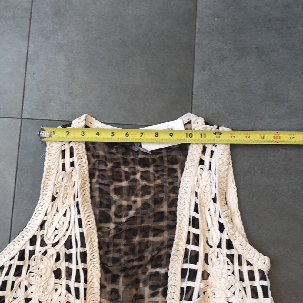 36 Point 5 Kapricho Vest - Picture 10 of 12